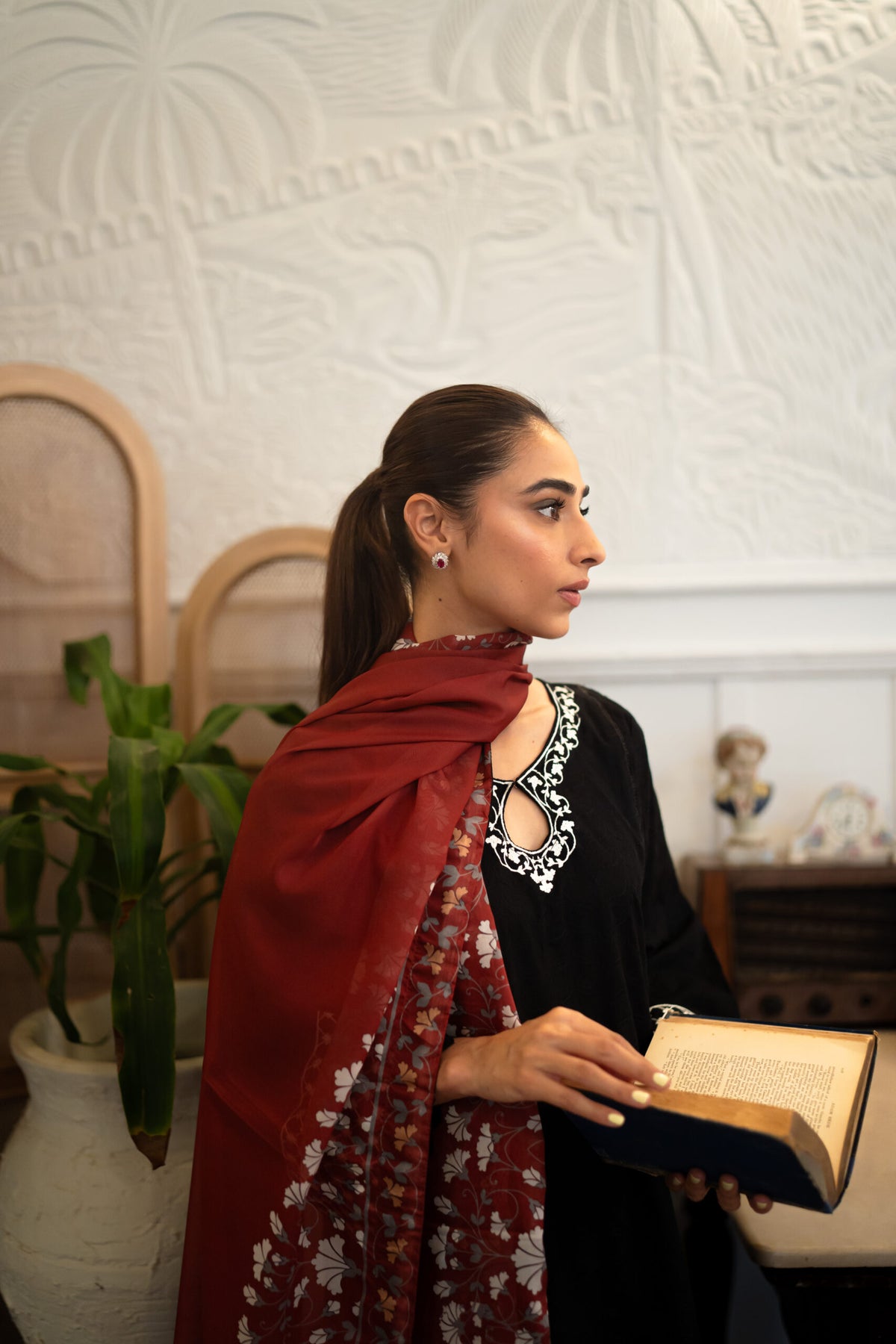 Azall Riha — The Chikankari Edit, image 6